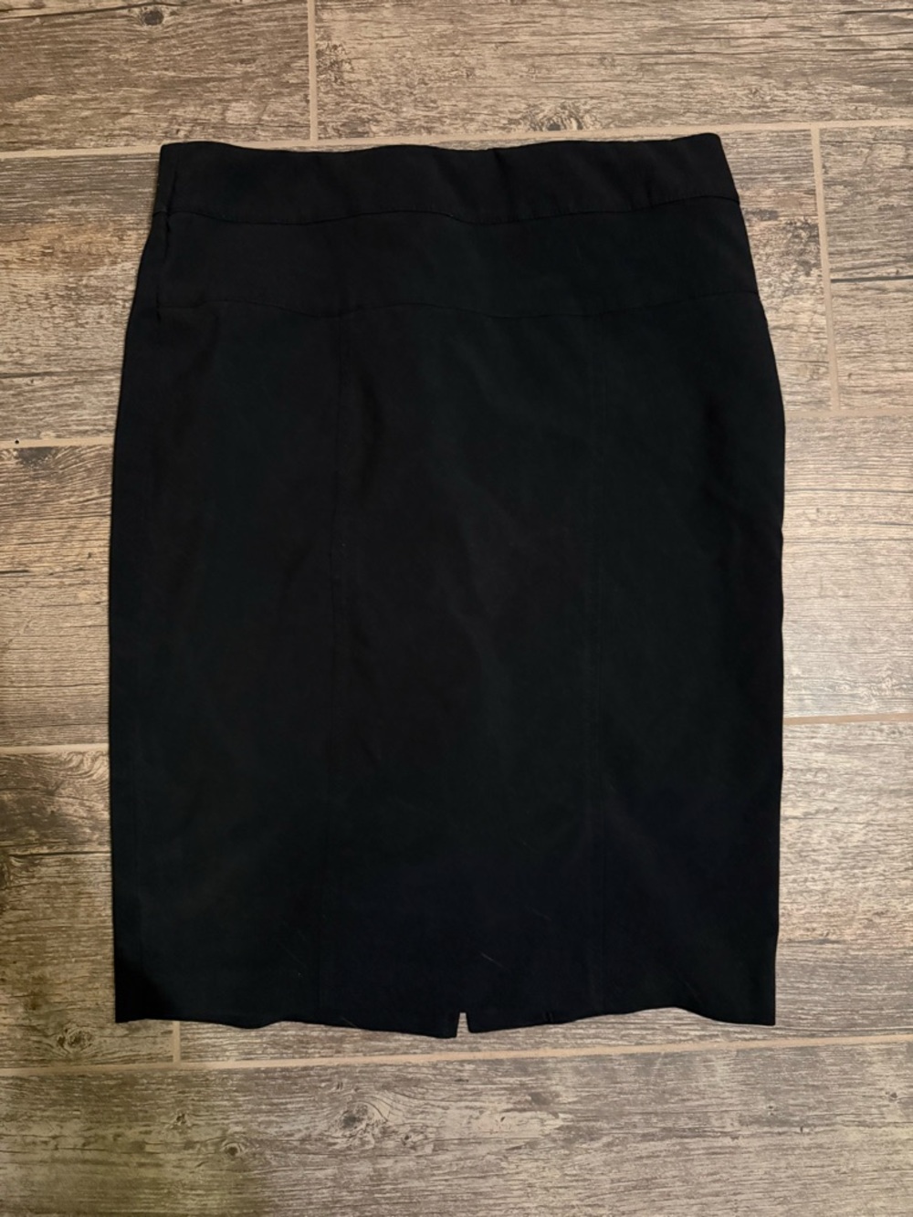 Essential Black Pencil Skirt - Sleek Professional Fit